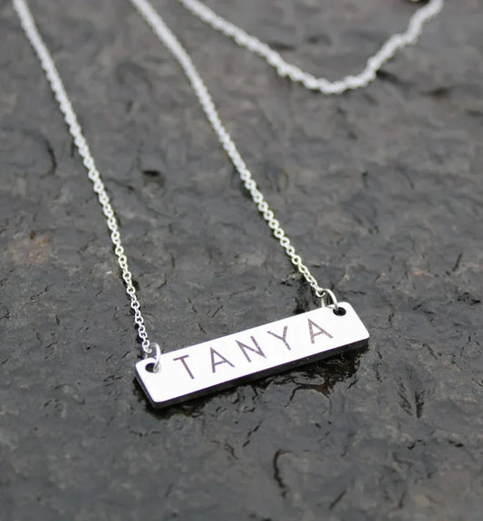 Personalized engraved horizontal necklace