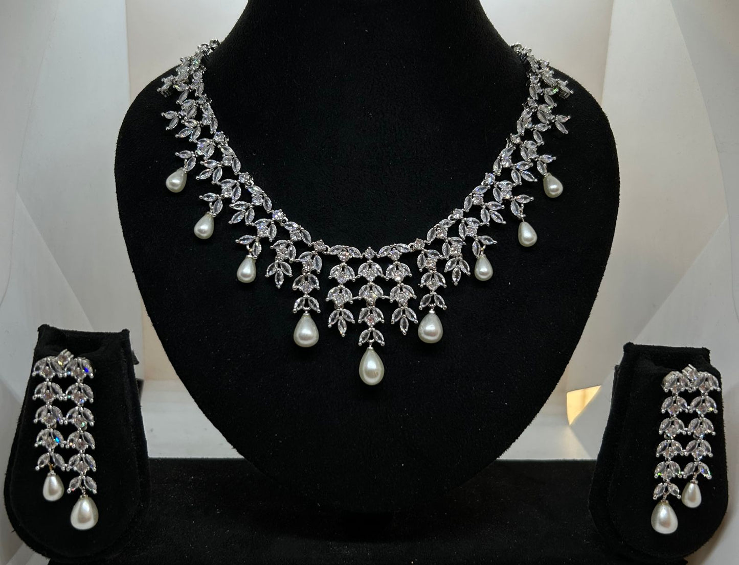 Austrian Crystal Necklace Set