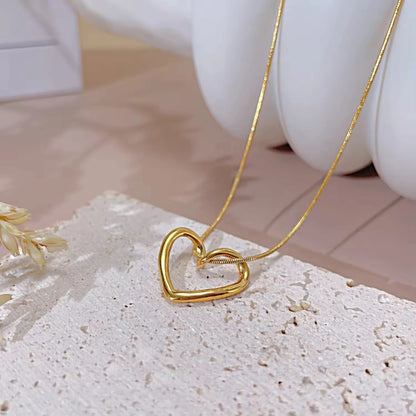 Heart-Shaped 18K Gold Plated Hollow Pendant Necklace